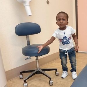 Meet your Posher, Jonel